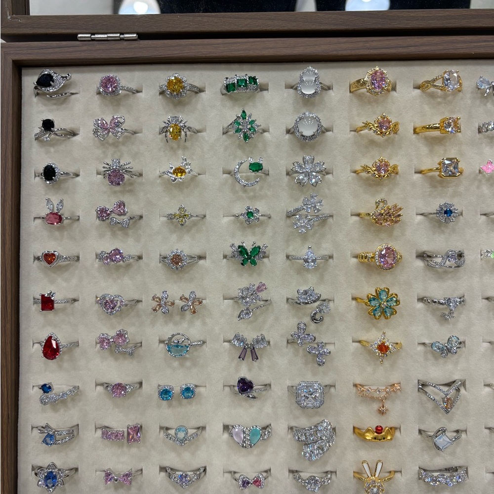 Elegant Silver and Gold Women's Ring Collection